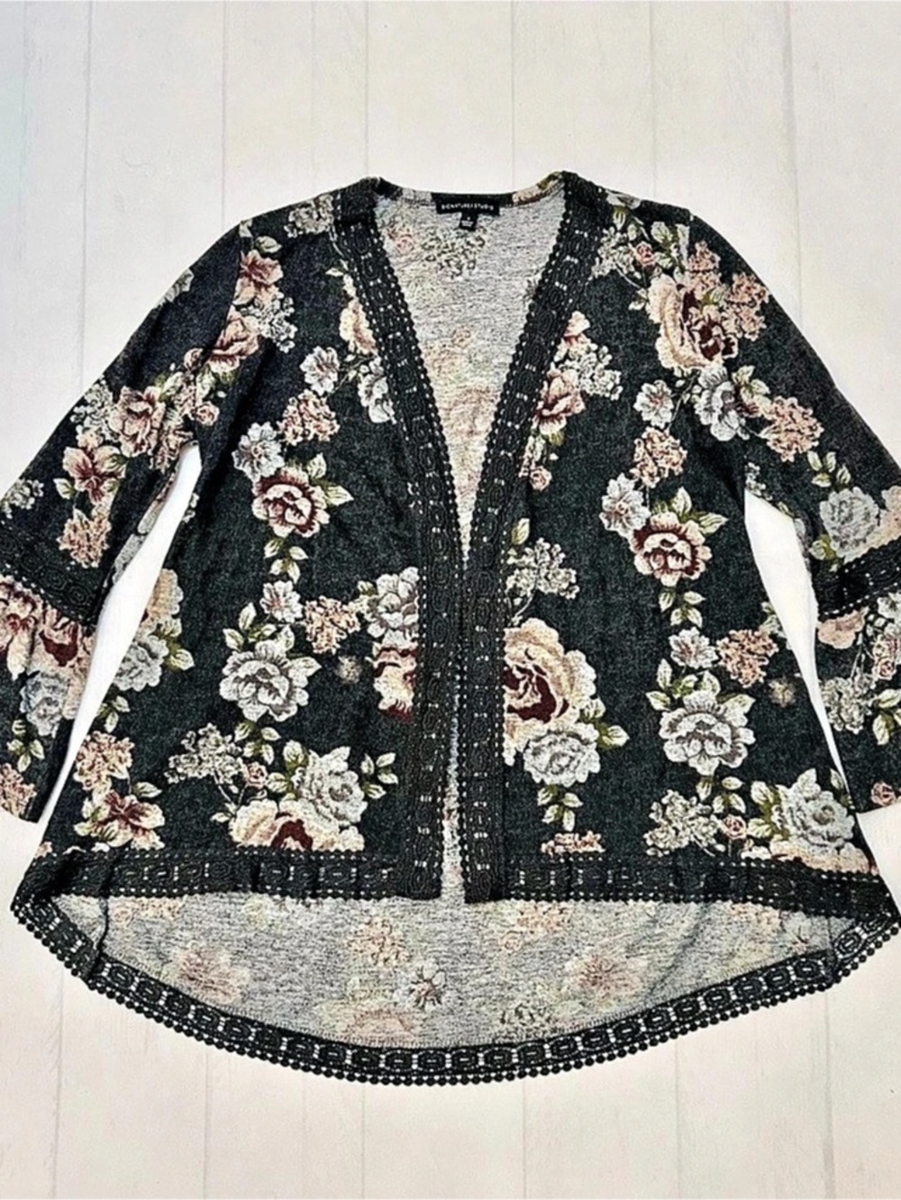 Signature Studio Floral Cardigan Open V-neck in Black & Pink Size Small